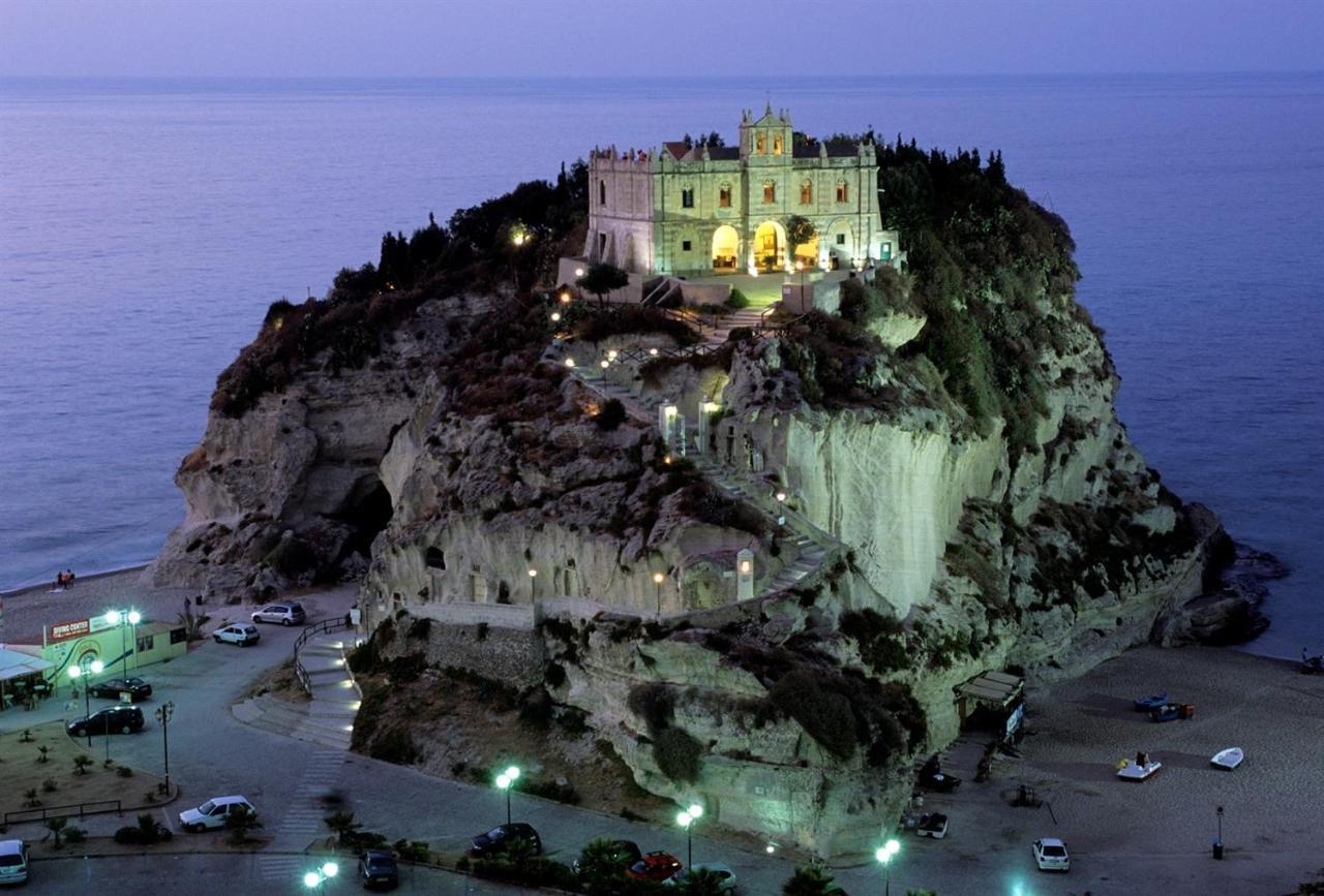 Philosophy Apartment Tropea Exterior foto